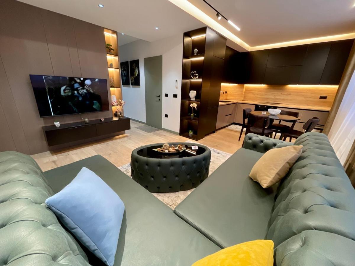 Queens Luxury Apartments Tirana Extérieur photo
